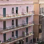 Natalina 2* Taormina