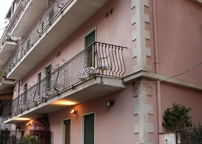 Natalina Ταορμίνα