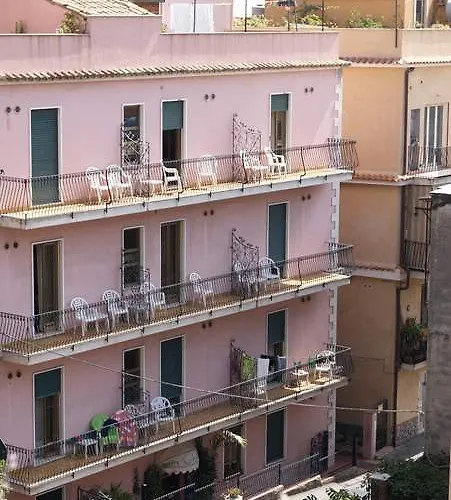 Natalina 2* Ταορμίνα