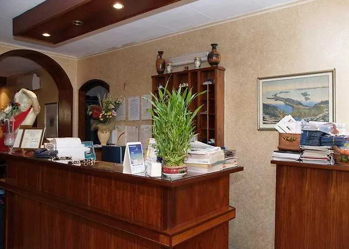 Natalina Ξενοδοχείο 2*