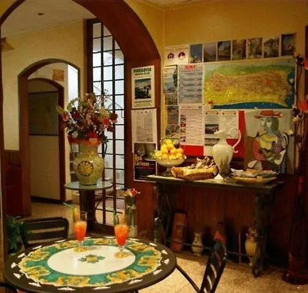 Natalina Hotel 2*